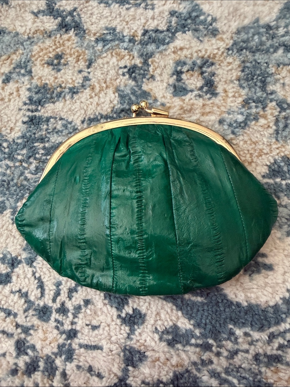 Lee Sands Eel Skin Emerald Green Leather Kiss-Lock Purse / Wallet